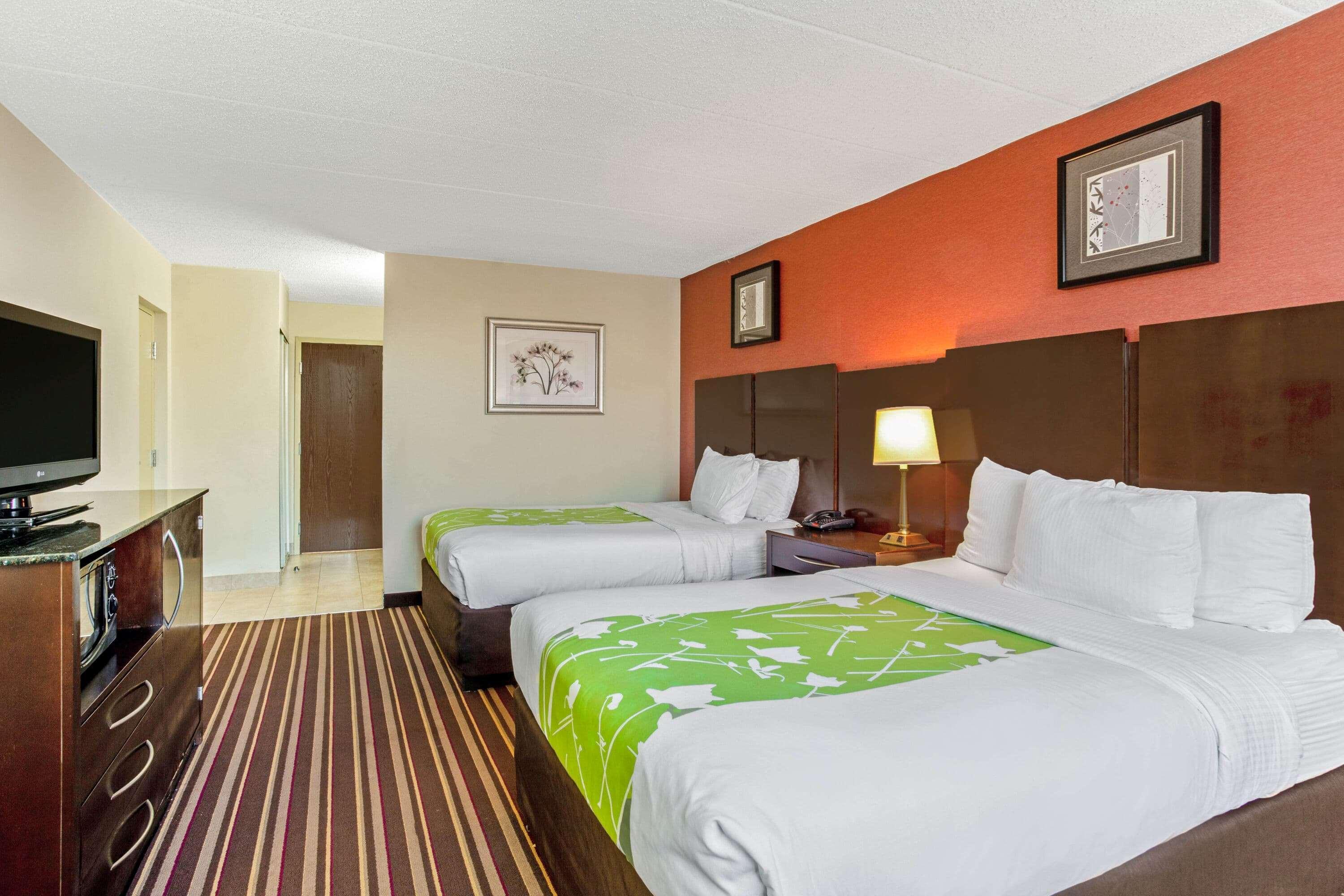 La Quinta By Wyndham Salisbury Hotel Ngoại thất bức ảnh