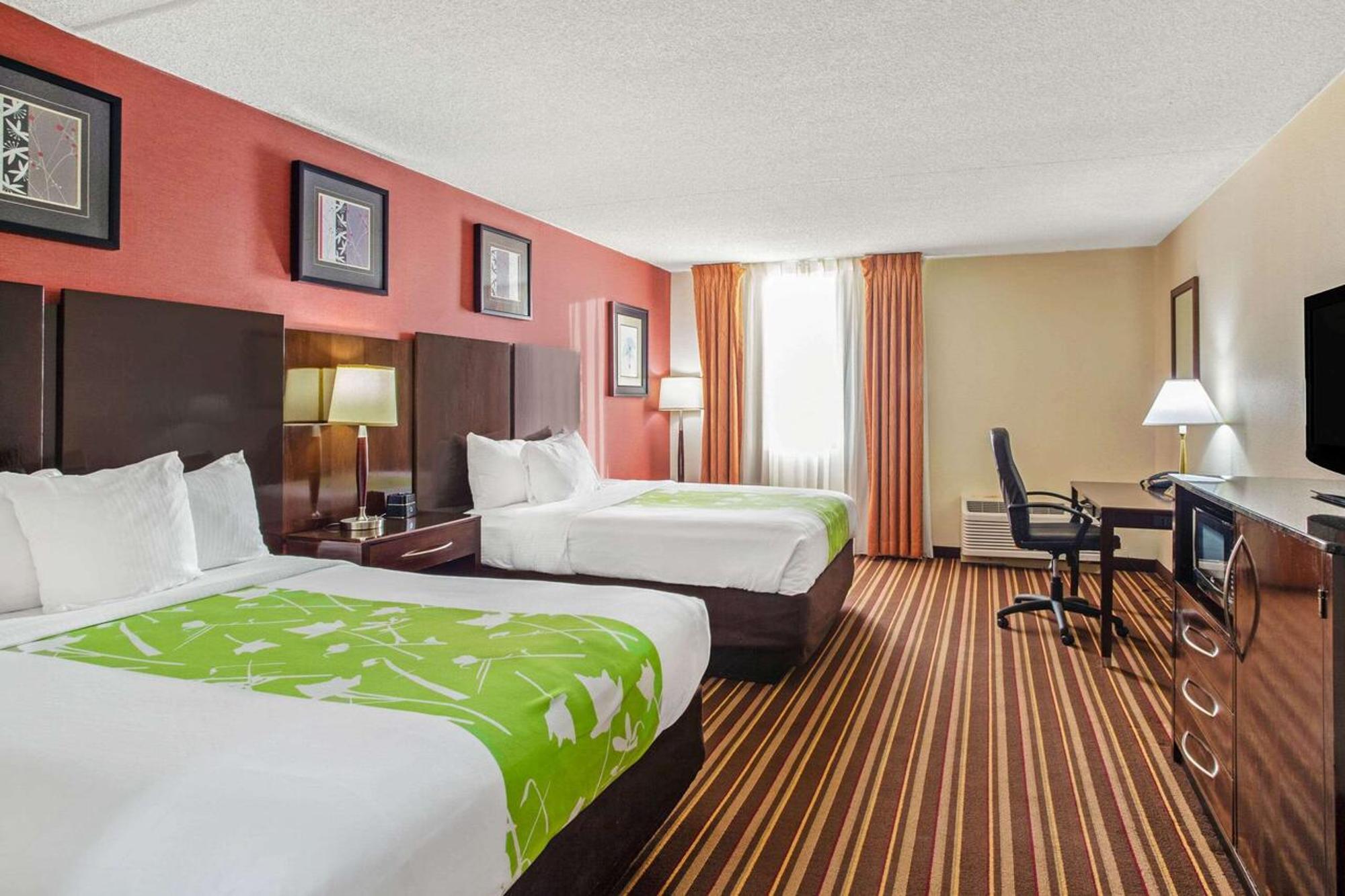 La Quinta By Wyndham Salisbury Hotel Phòng bức ảnh